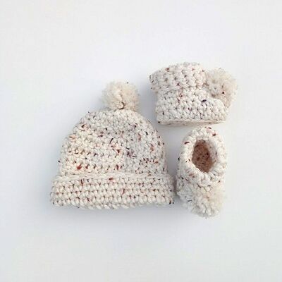 Bootie and Bobble Hat Gift Set