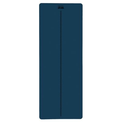 Natural Rubber Yoga Alignment Yoga Mat In Midnight Blue.