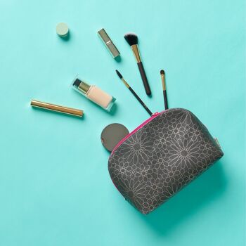 Grande trousse de maquillage Esther en anthracite mandala 4