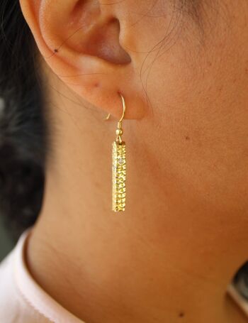 Boucles d'oreilles barre texturée en or massif__Or jaune 2