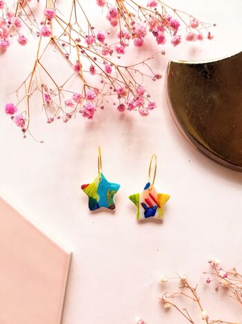 Boucles d'oreilles Tiny Star Artistique Vert, Bleu et Rouge 1