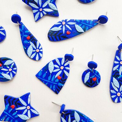 Blue Daisy Flower Earrings , Blue Stars