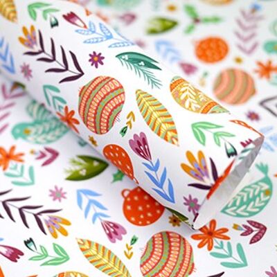 Papel de regalo reciclado con pájaros y flores folclóricas festivas