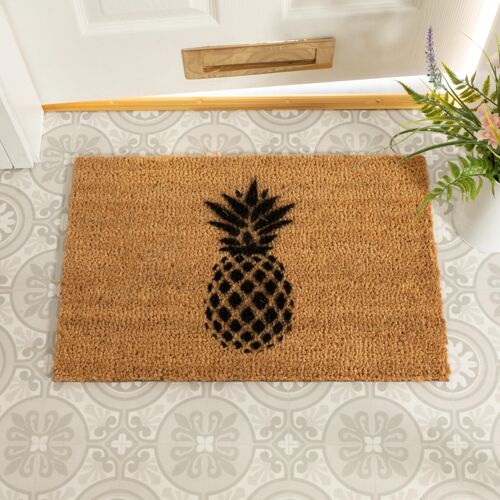 Pineapple doormat