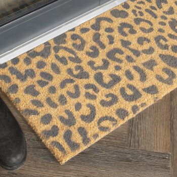 Paillasson de patio gris à imprimé léopard 2