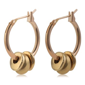 Boucles d'oreilles créoles dorées avec pendentifs dorés 1