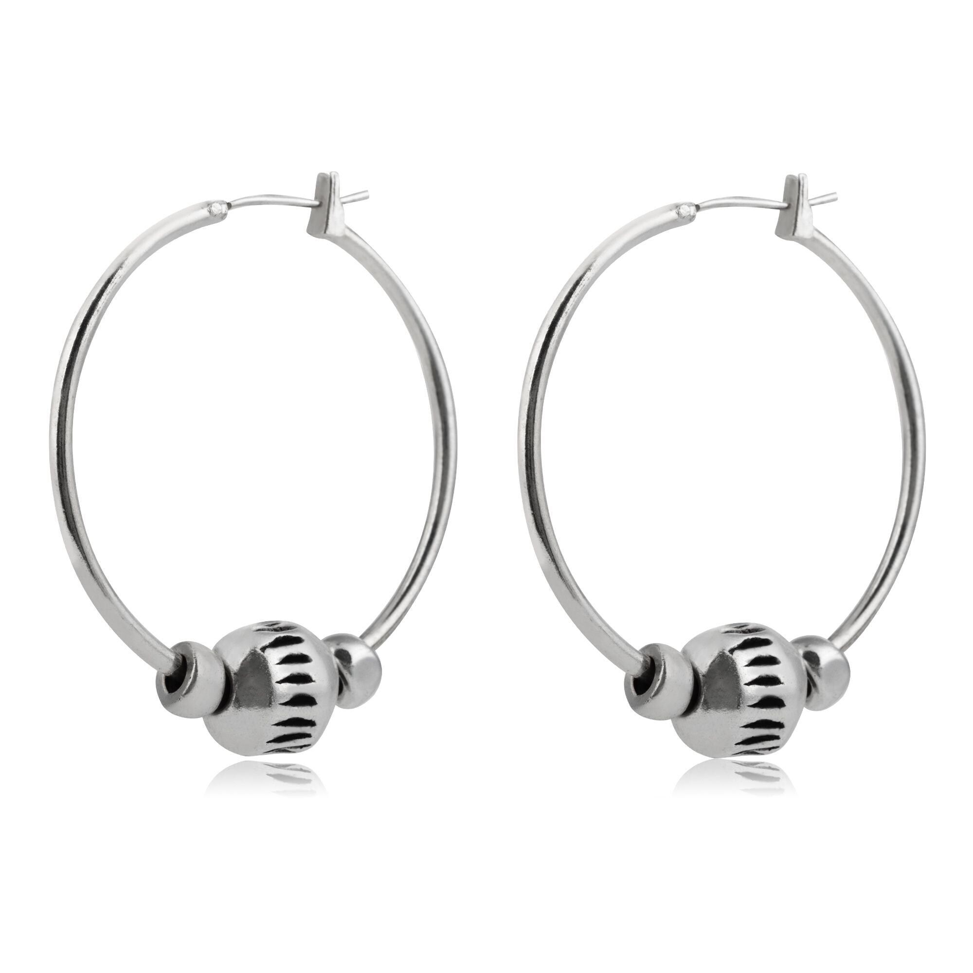 Orecchini a cerchio in argento con stage