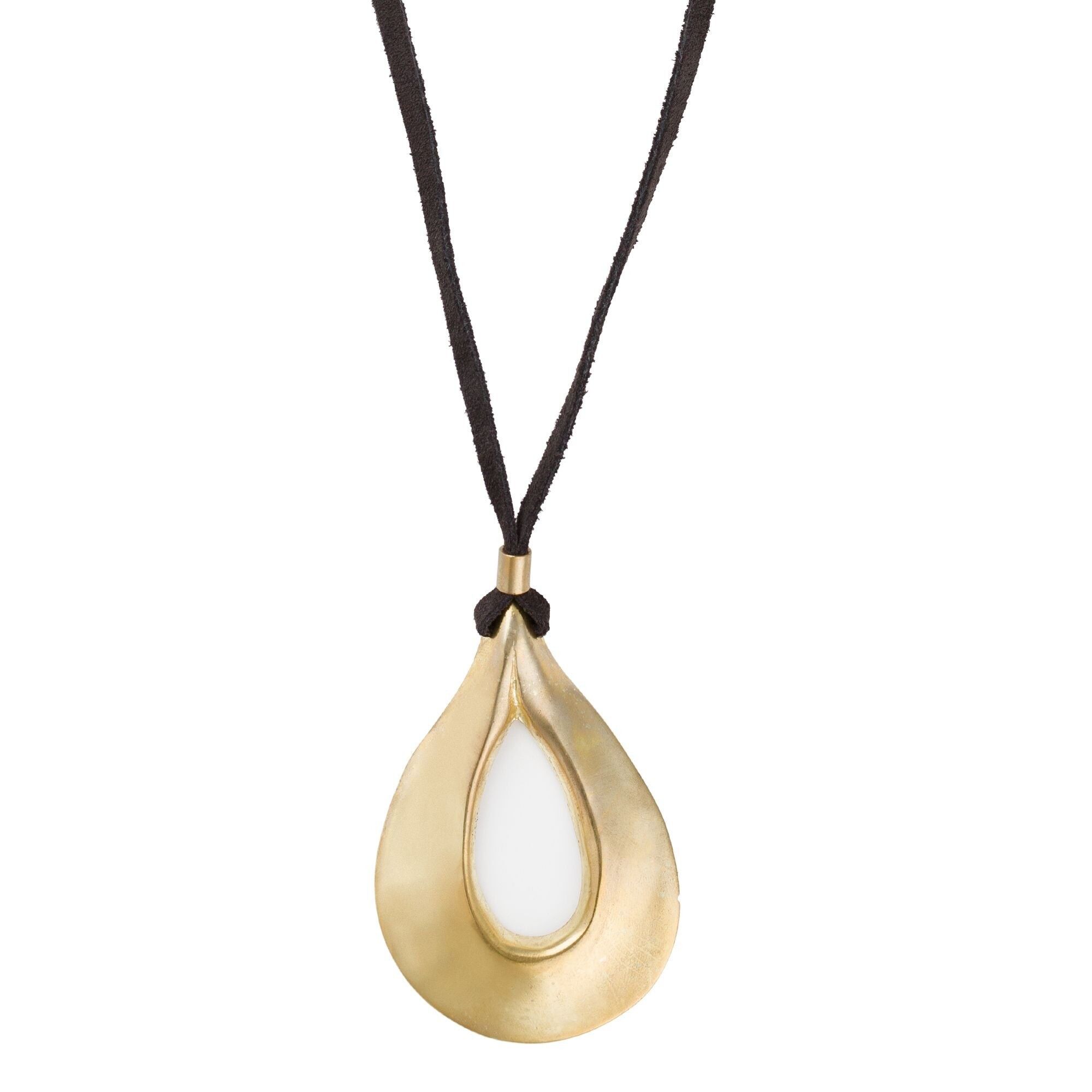 Collana lunga con grande goccia centrale in oro