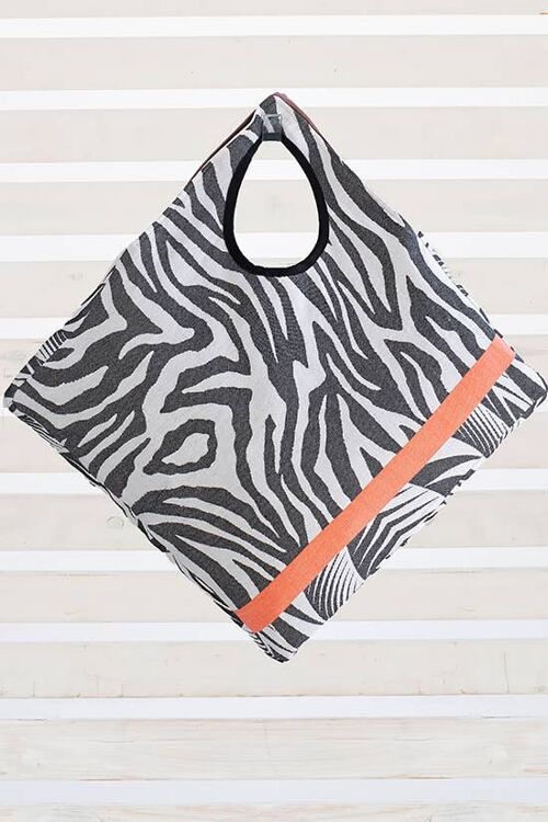 City bag square oia black & coral & white