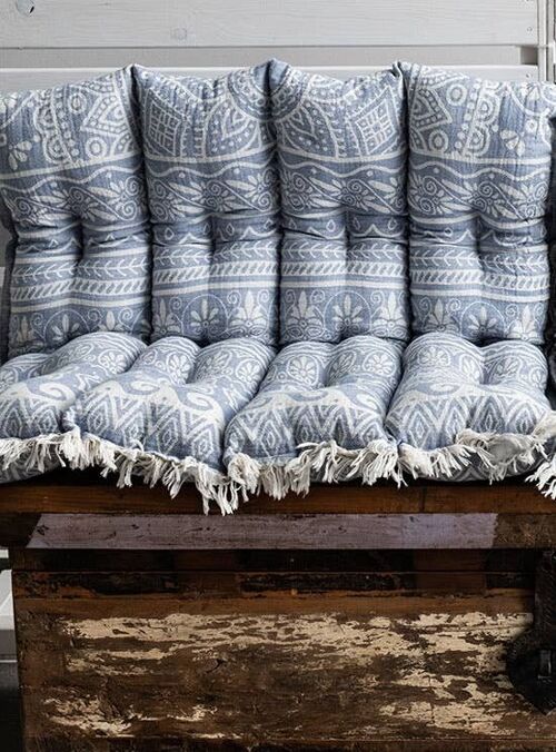 Cushion elliniko blue jean