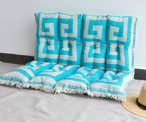 Cushion megalos meandros turquoise