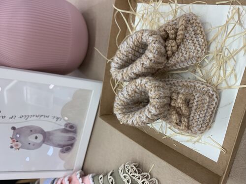 Pure merino wool booties, creamy