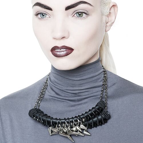 BLACK SHOCK TWIST necklace with stainless steel studs