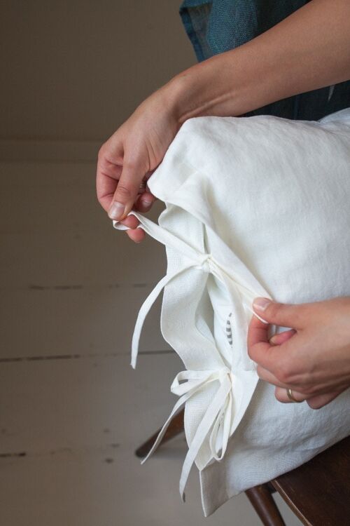 Linen Pillowcase with Ties