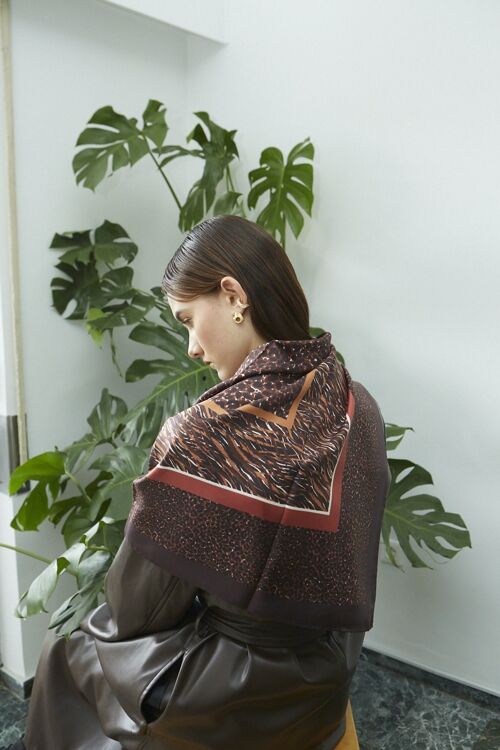 Animal Print 100% silk twill scarf  - Brown-Brick - 90*90 cm