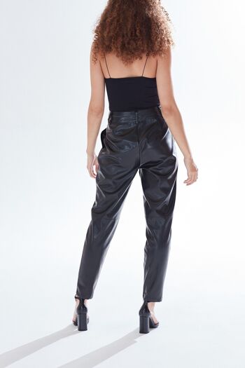 AW21/22-Pantalon fuselé en similicuir Liquorish avec détail plissé en noir- Taille 8 3