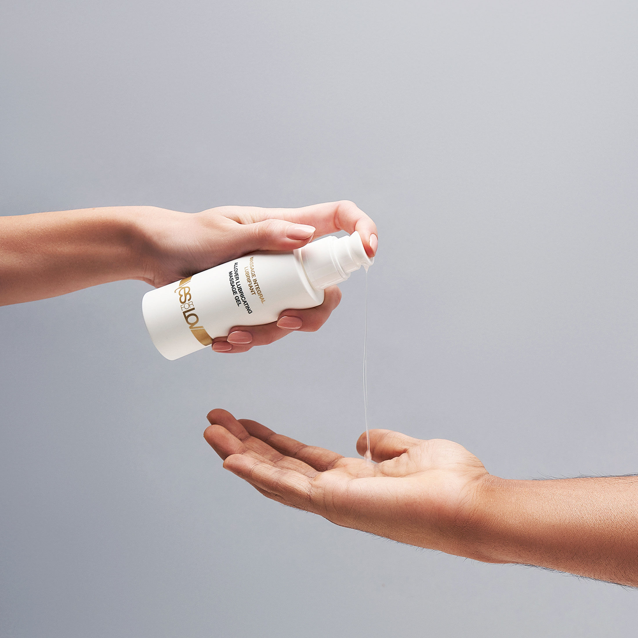 Gleitendes Ganzkörper-Massagegel mit betörendem Duft