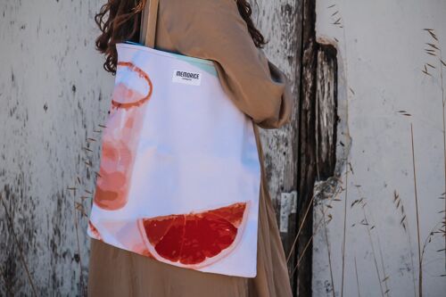 Grapefruit tote bag