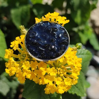 Bague de couleur bleue