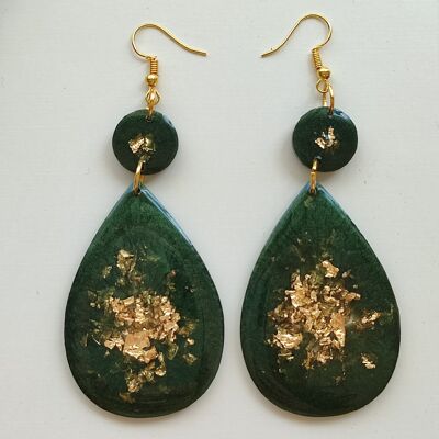 Earrings at green colour