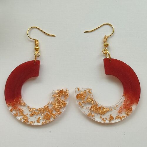 Earrings with red and gold colours