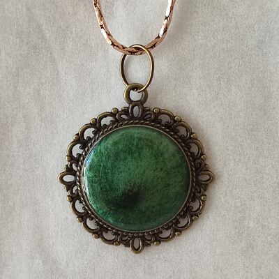 Necklace vintage green