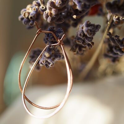 Oval rose gold earrings