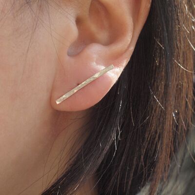 Minimalist bar earrings, in silver, hammered