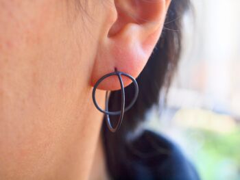 Boucles d’oreilles Silver Hoops Stud, cerceaux en cercle perpendiculaire 3D, noir oxydé, look quotidien tendance 2