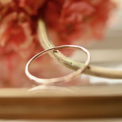Anillo fino, anillo apilable, anillo minimalista, anillo fino relleno de oro de 14 quilates, textura martillada, oro rosa de 14 quilates relleno, plata esterlina, hecho por encargo