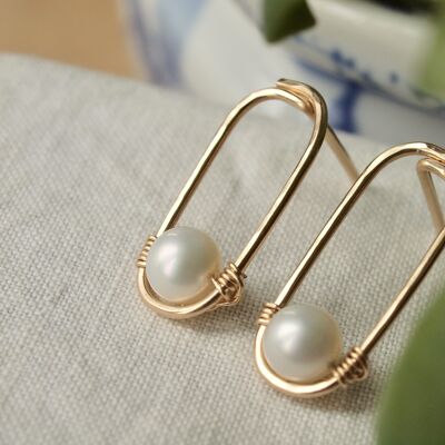 Gold Paperclip Stud earrings with white pearl, pearl earrings, rose gold, yellow gold filled or sterling silver