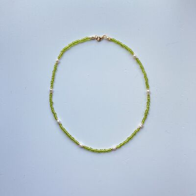 Beaded Necklace With Fresh Water Pearl - green