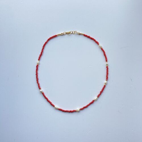 Beaded Necklace With Fresh Water Pearl - red