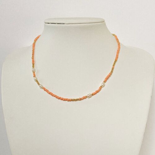 Freshwater Pearls And Bead Necklace - Choker - peach