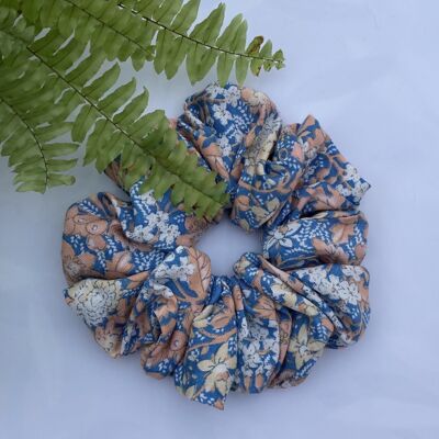 Scrunchies medianos de algodón - floral azul