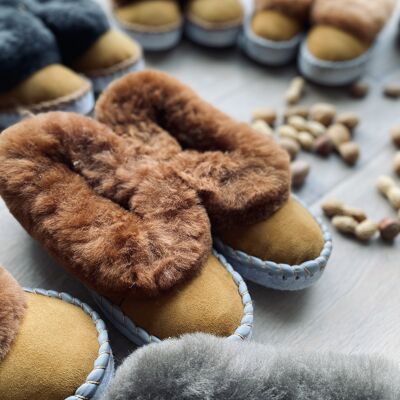 Brown Range Sheepskin Mocassin Slippers