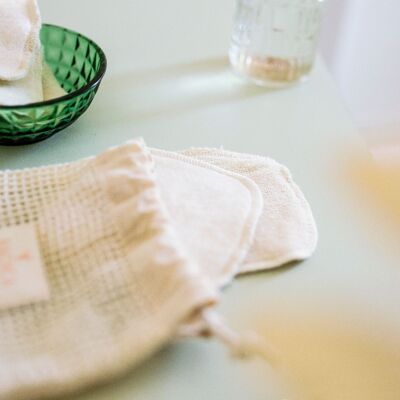 7 reusable make-up removing squares + washing net