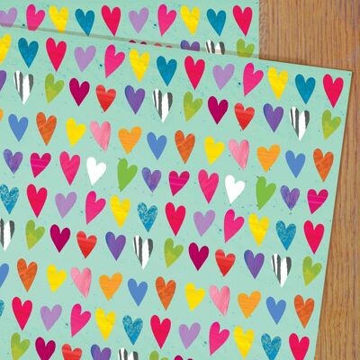 WP32 Geschenkpapier mit farbigen Herzen