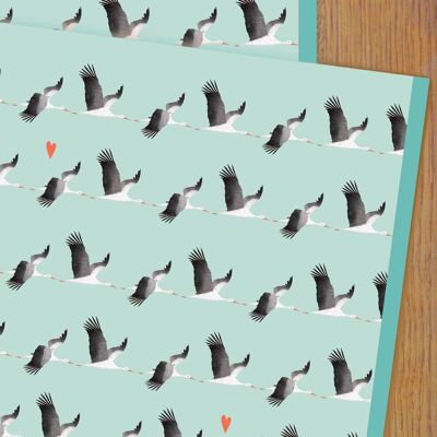 WP92 Blue Stork Geschenkpapier