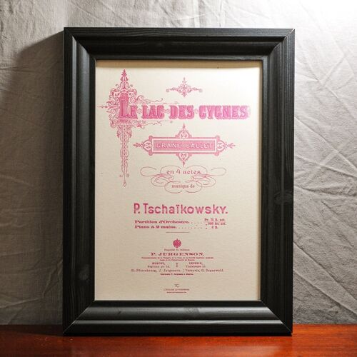 Affiche Letterpress Le Lac des Cygnes Tchaikovsky, A4, papier recyclé, musique classique, danse, ballet, rose