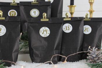 Calendrier de l'Avent extravagant à remplir - avec 24 sacs-cadeaux noirs et 24 autocollants et clips numériques - motif Élégance - pour l'artisanat et à offrir - Noël et l'Avent 2