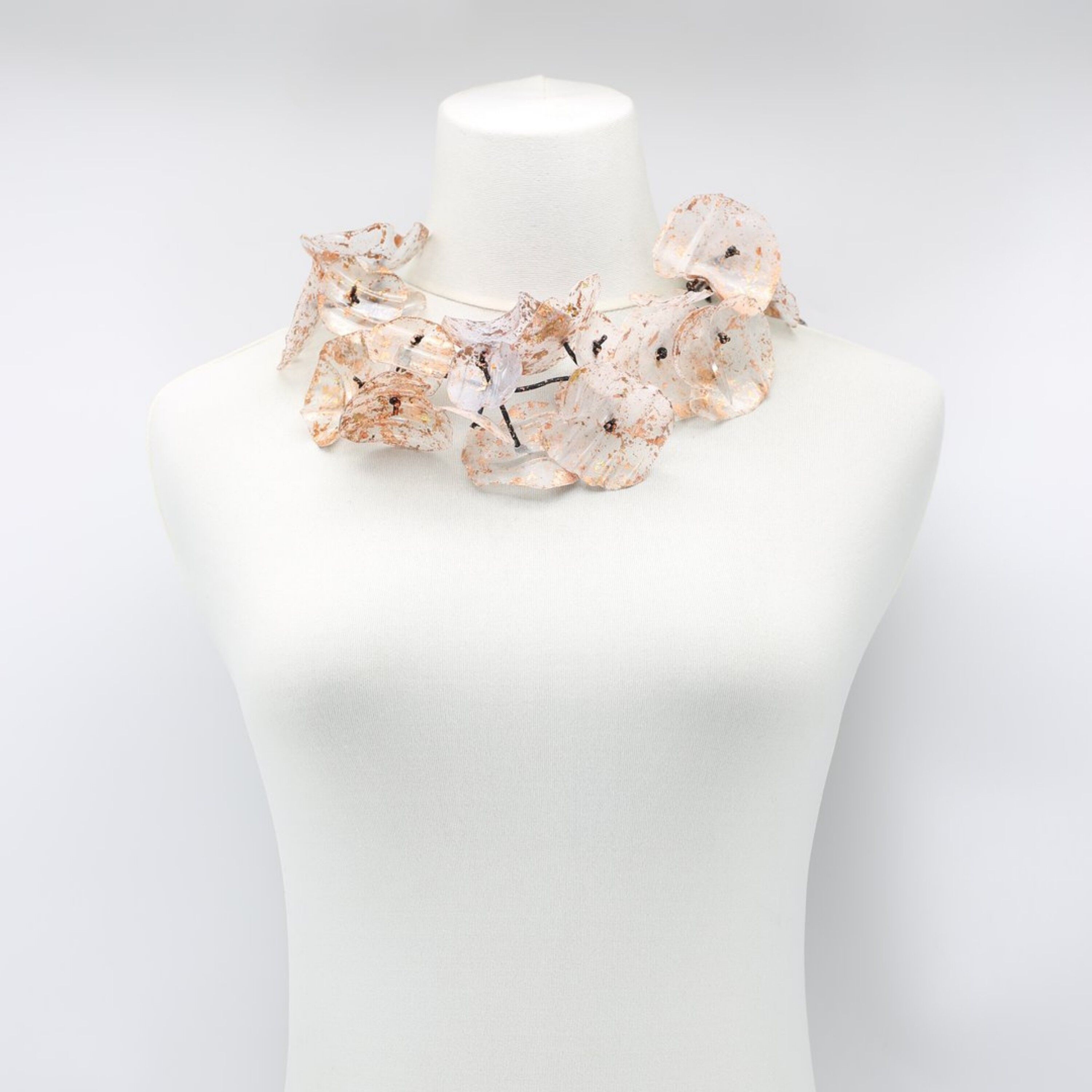 Upcycled Plastikflaschen - Große Aqua Seerosenblatt Halskette - Handvergoldet - Roségold