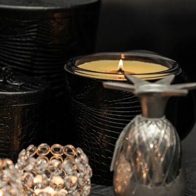 Candle urbicus black (M)