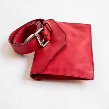 LIL le sac banane en cuir rouge 5