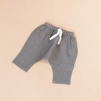 Pantalon gris en lin 1