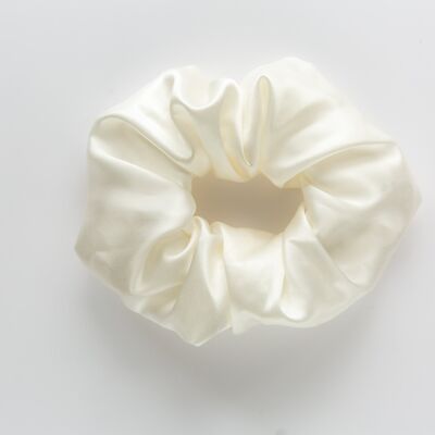 Pearl white large scrunchie