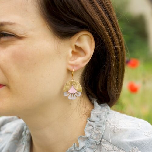 Boucles d'oreilles Fleur de Cerisier - cuir doré, rose et gris