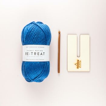 Kit Crochet Bonnet à Pompon - Bleu 3