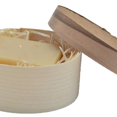 Natural soap with coconut / jasmine in wooden packaging