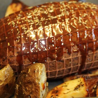 Plant Roast Beef with Marmite Glaze 1kg (10 servings)